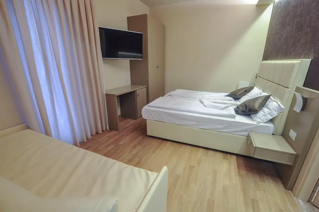 Hotel Dori Peschiera del Garda Italien