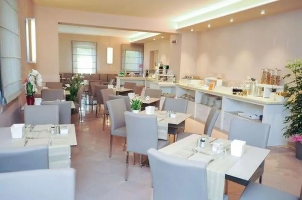 Hotel Dori Peschiera del Garda